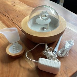 Young Living Essential Oils Aria Diffuser lot!